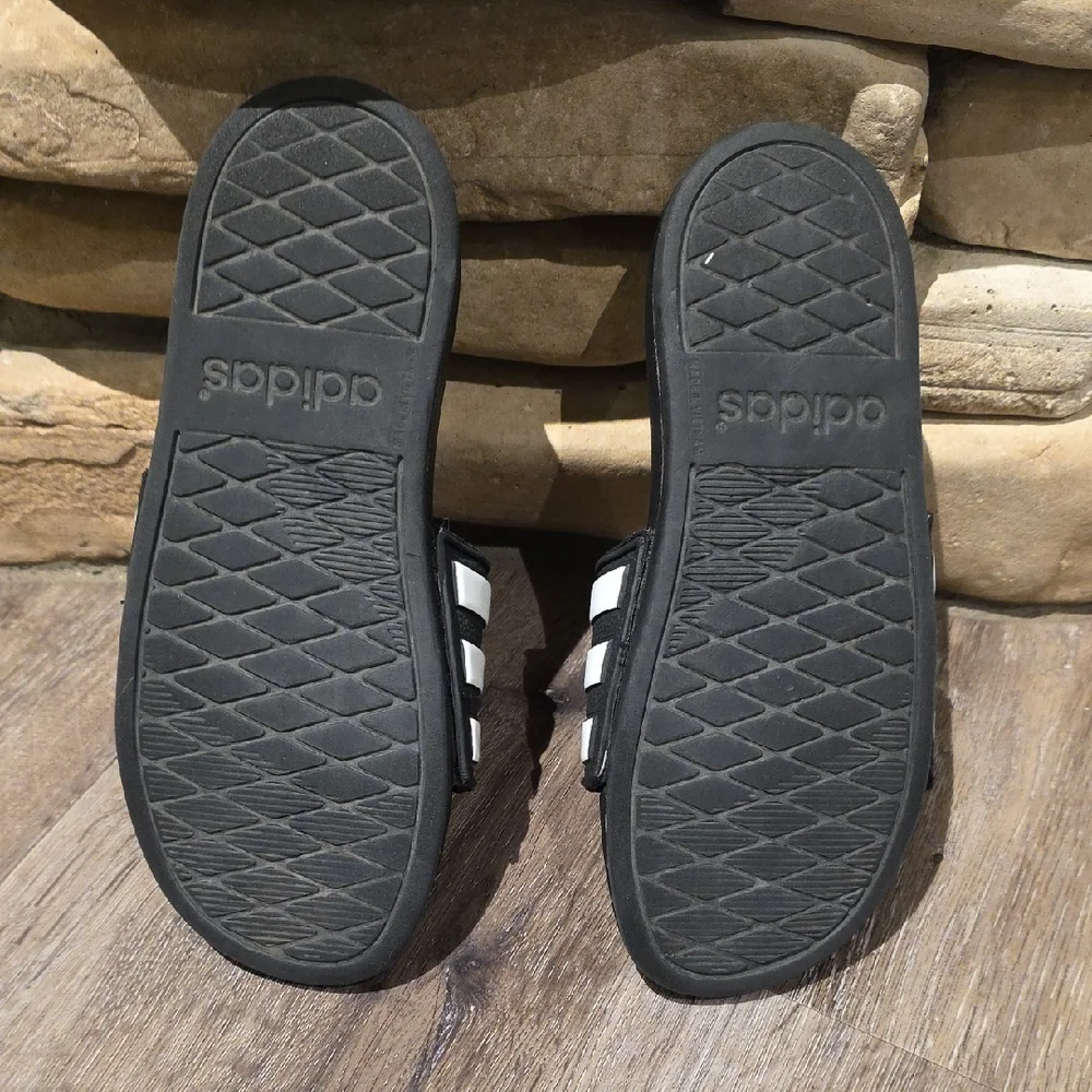 Adidas- Boy's Or Girl's Black and White Striped Slides - Size: 3 Youth